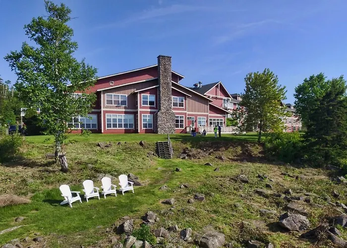 Cove Point Lodge