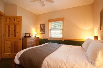 Cove Point 3*